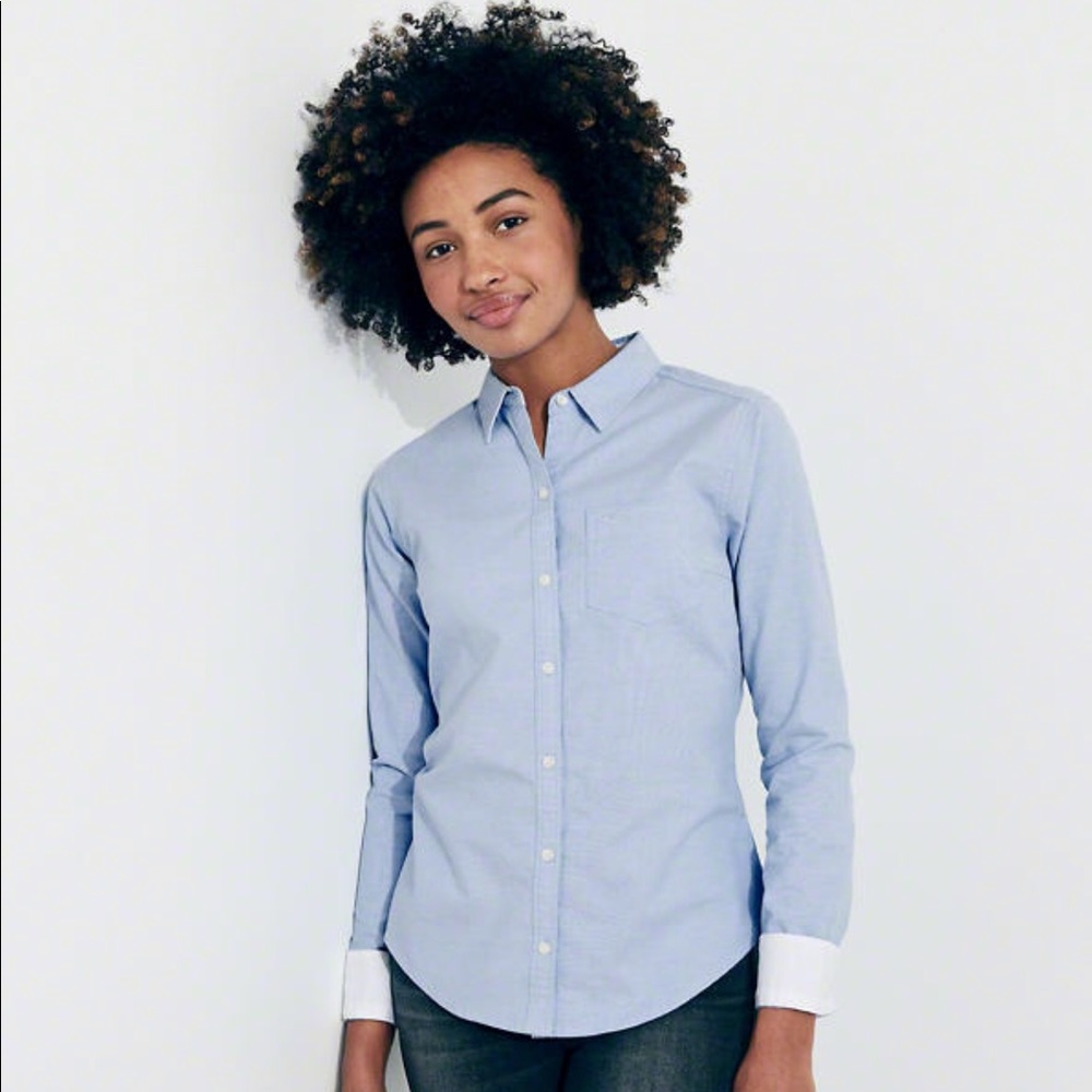 ✨Hollister Button Down Shirt